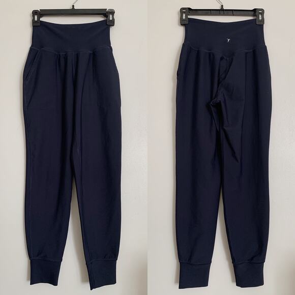 Old Navy Pants - Navy Blue Old Navy Active Elevate Legging XS
